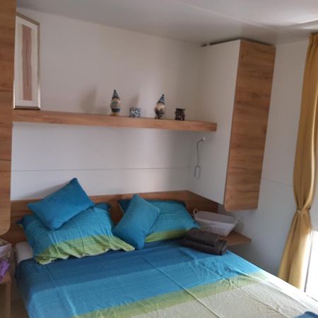 Mobile Home Pearl Of Murter Jezera Ngoại thất bức ảnh
