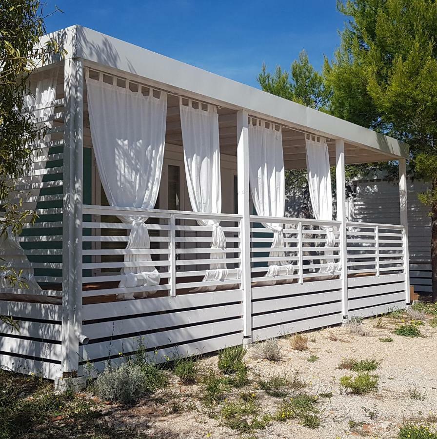 Mobile Home Pearl Of Murter Jezera Ngoại thất bức ảnh
